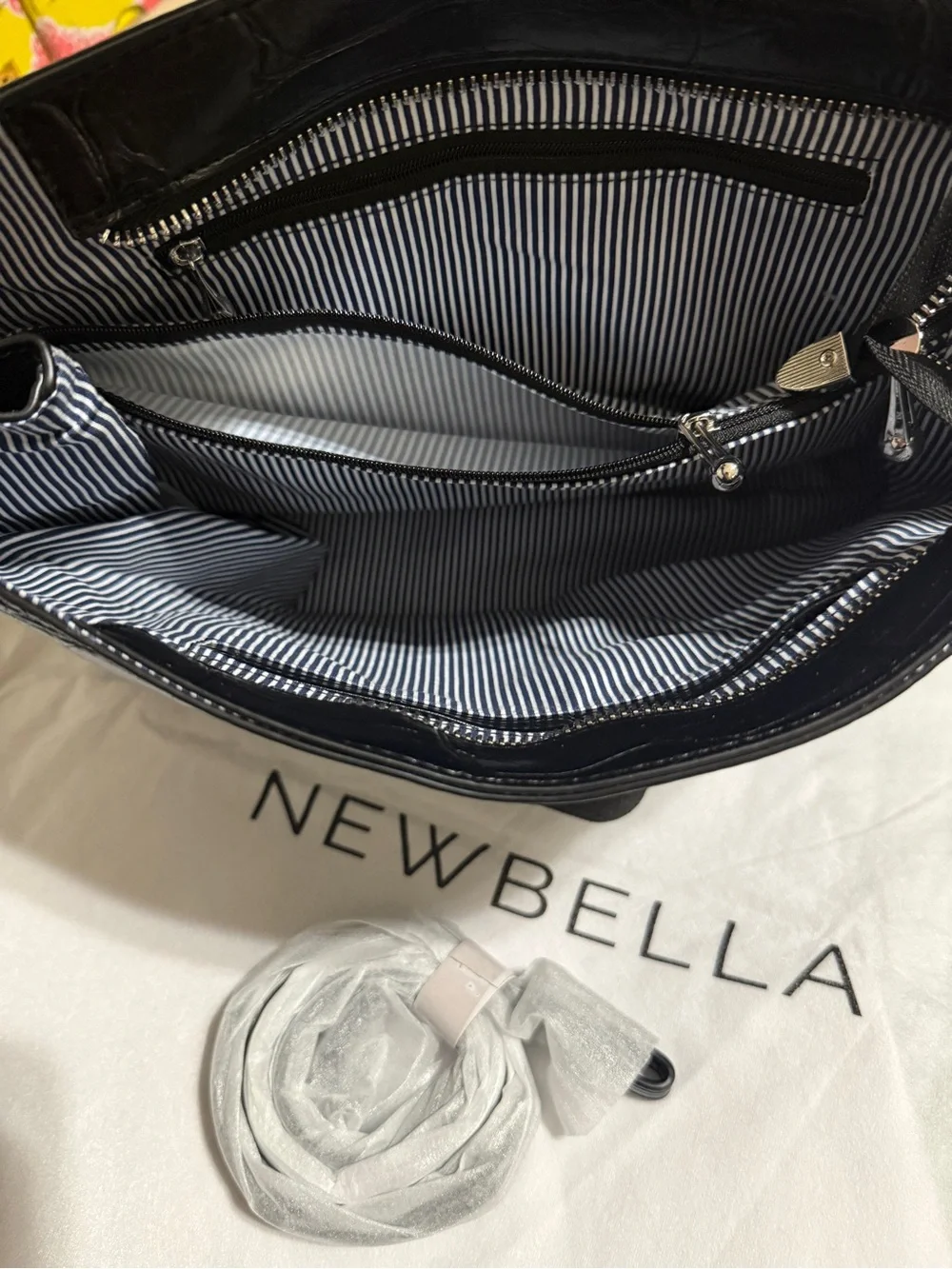 Newbella black croc